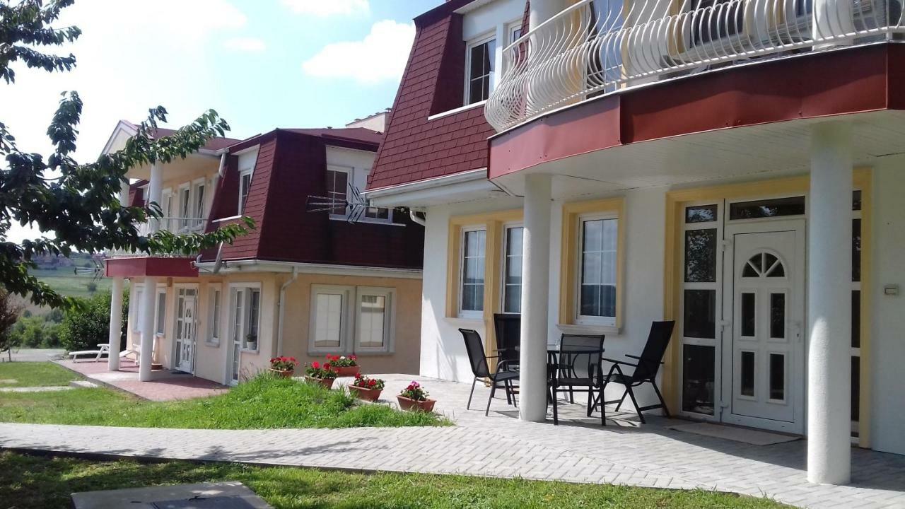 Benelise Apartman Хевиз Экстерьер фото