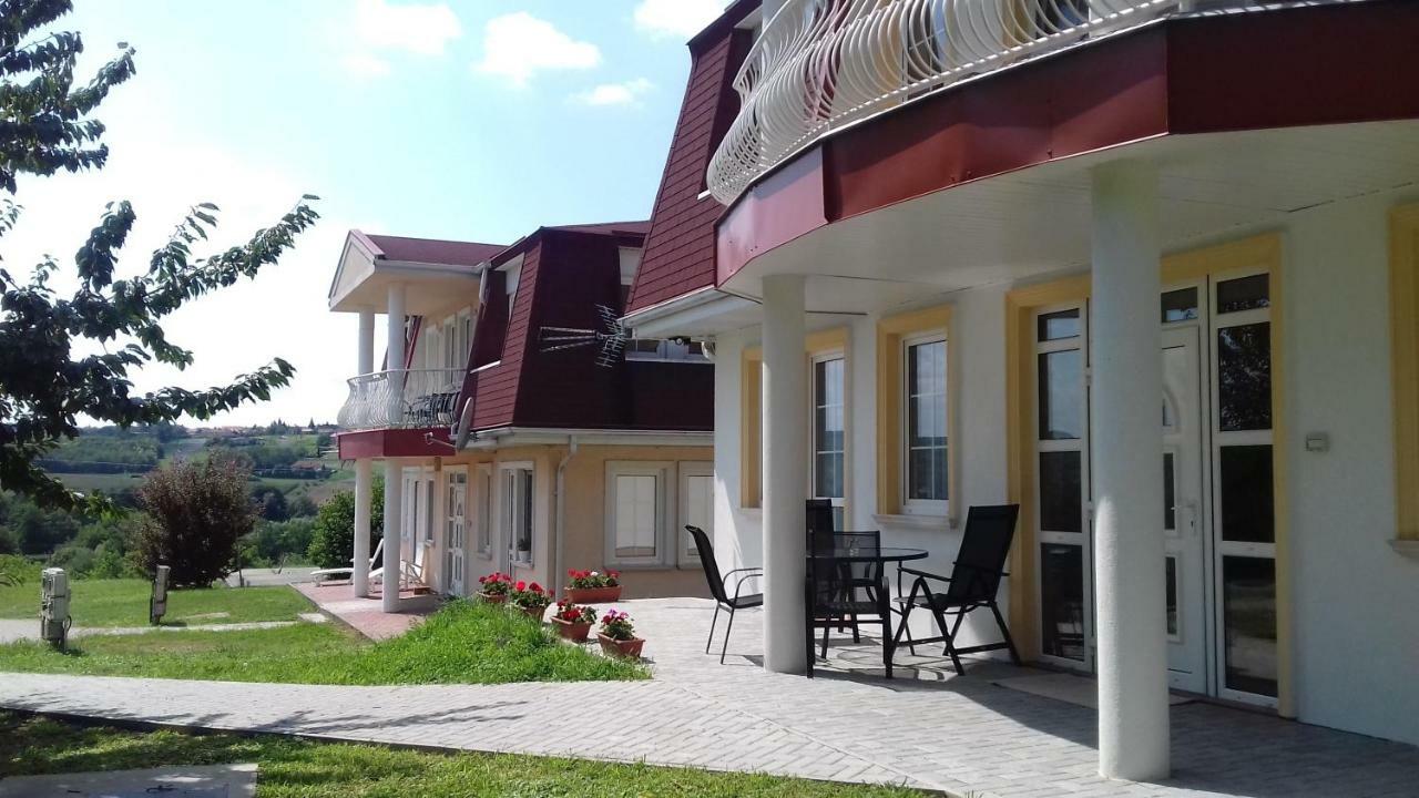 Benelise Apartman Хевиз Экстерьер фото